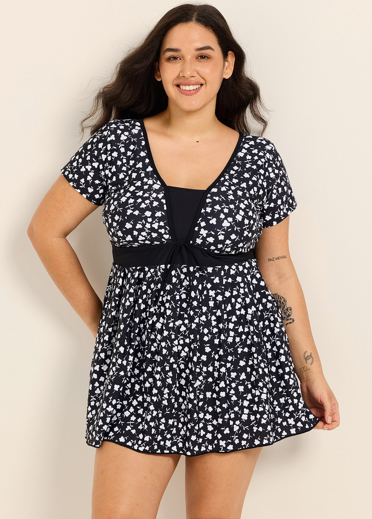 Black Floral Short Sleeves Modest Padded Curvy Women's Swimsuit Swimdress Top