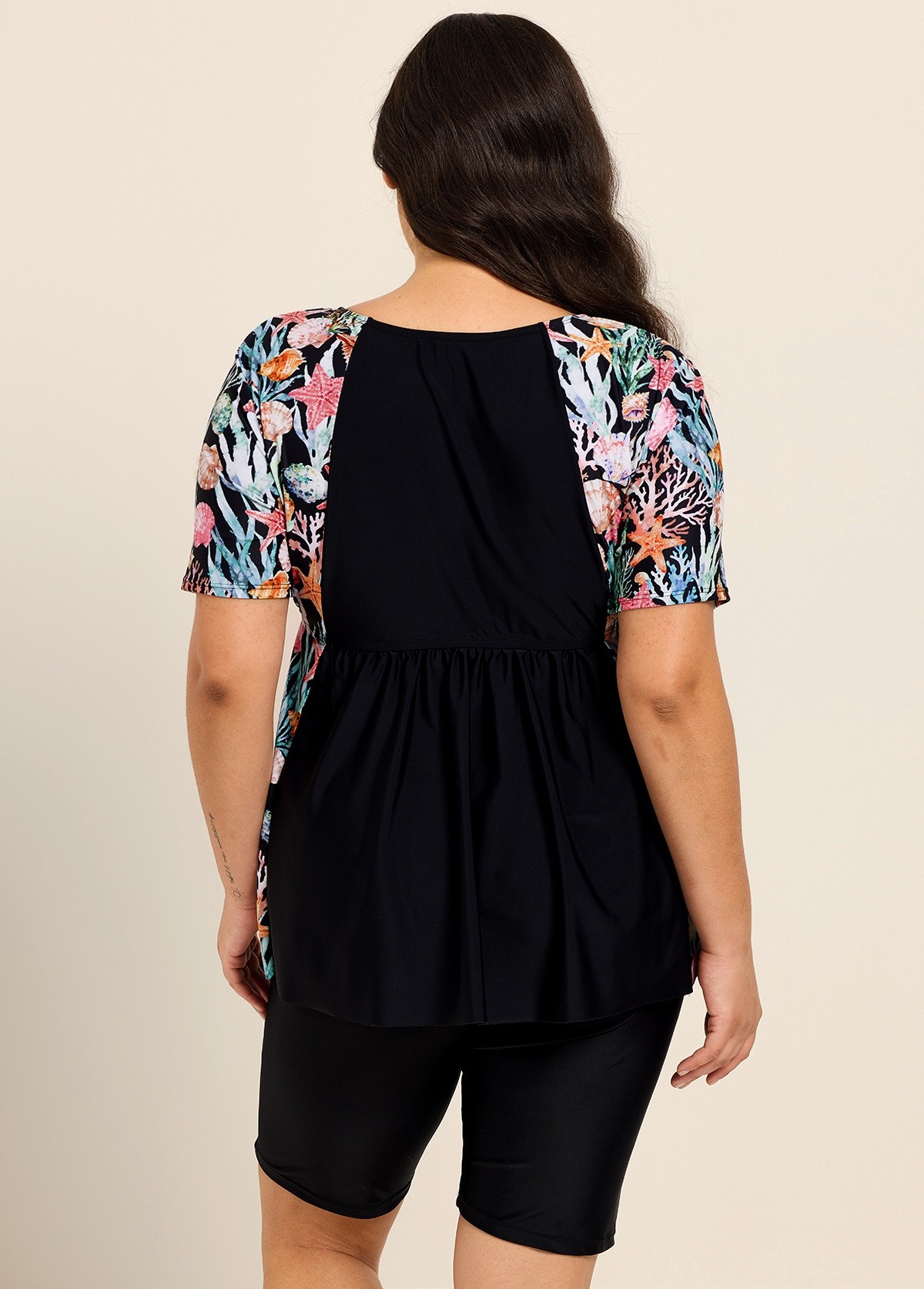 Black Plants Scoop Neck Upf50+ Short Sleeves Padded Plus Size Women's Swimsuit Shirt Tankini Top