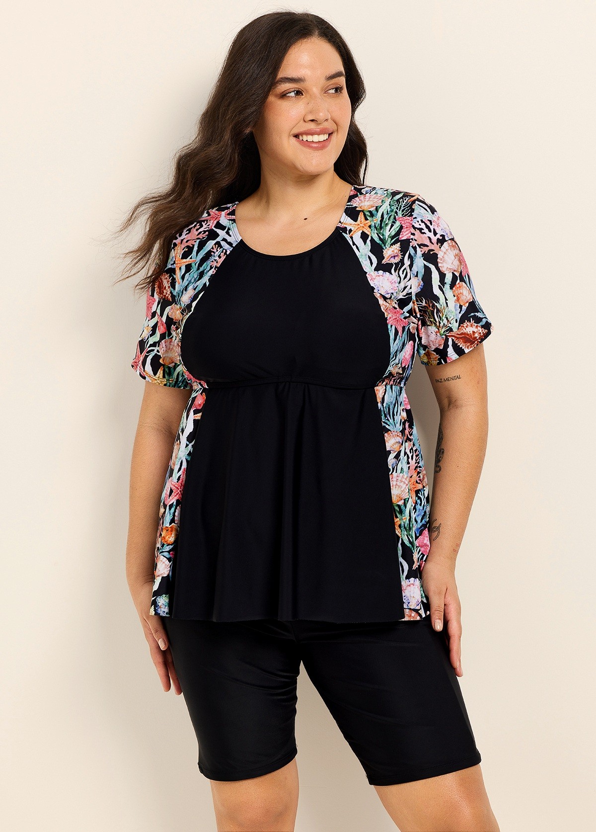 Black Plants Scoop Neck Upf50+ Short Sleeves Padded Plus Size Women's Swimsuit Shirt Tankini Top