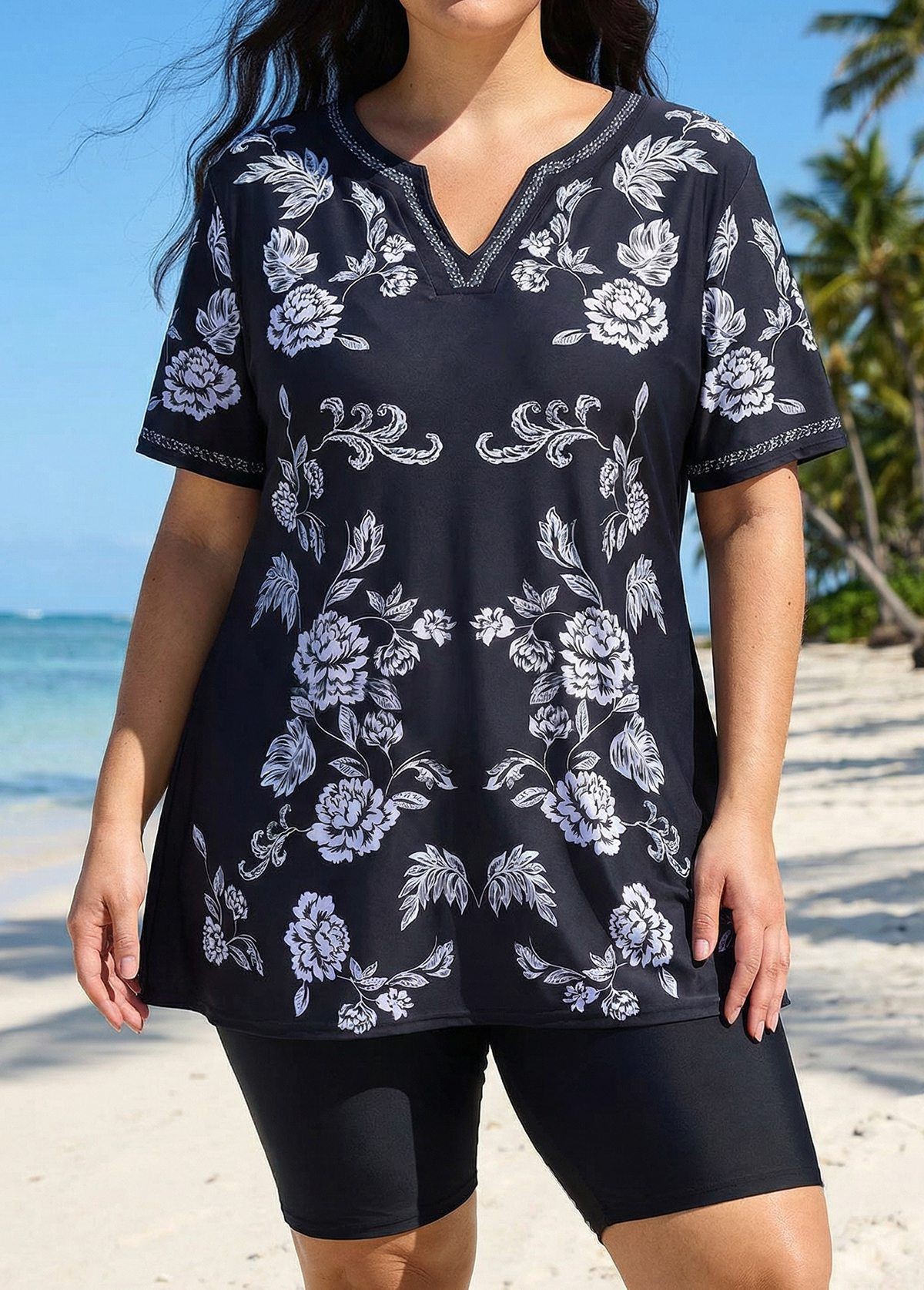 Black Floral V Neck Loose Short Plus Size Swimsuit Tankini Top